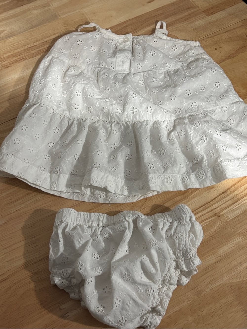 White Eyelet Diaper Cover Set for Baby - Classic White - Picture 4 of 4
